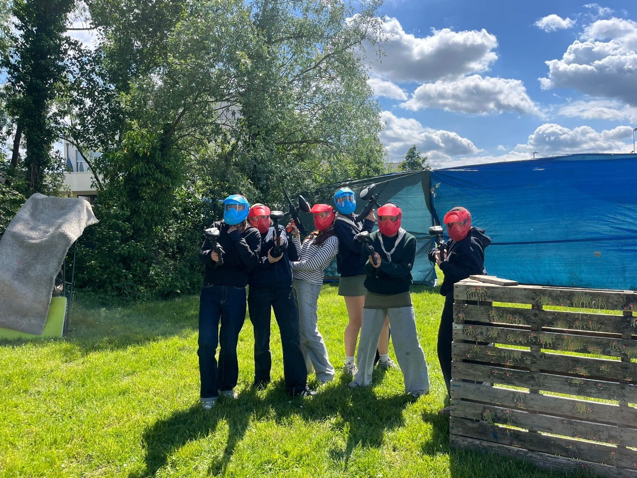 Volwassenen paintball geweren en sets huren op locatie